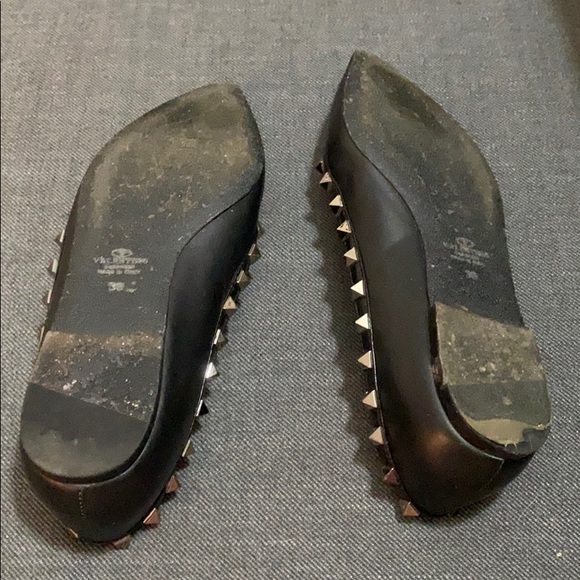 Authentic Black Valentino Rock Stud Flats 🖤 - Picture 2 of 3